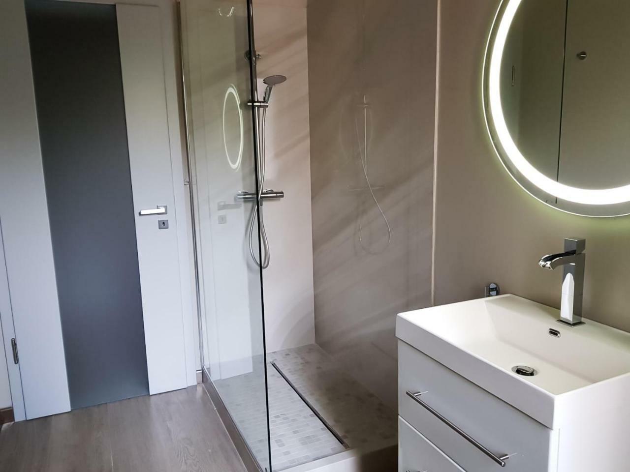 Rubio Residence - Accmonia Luxury Apartment 阿拉德 外观 照片