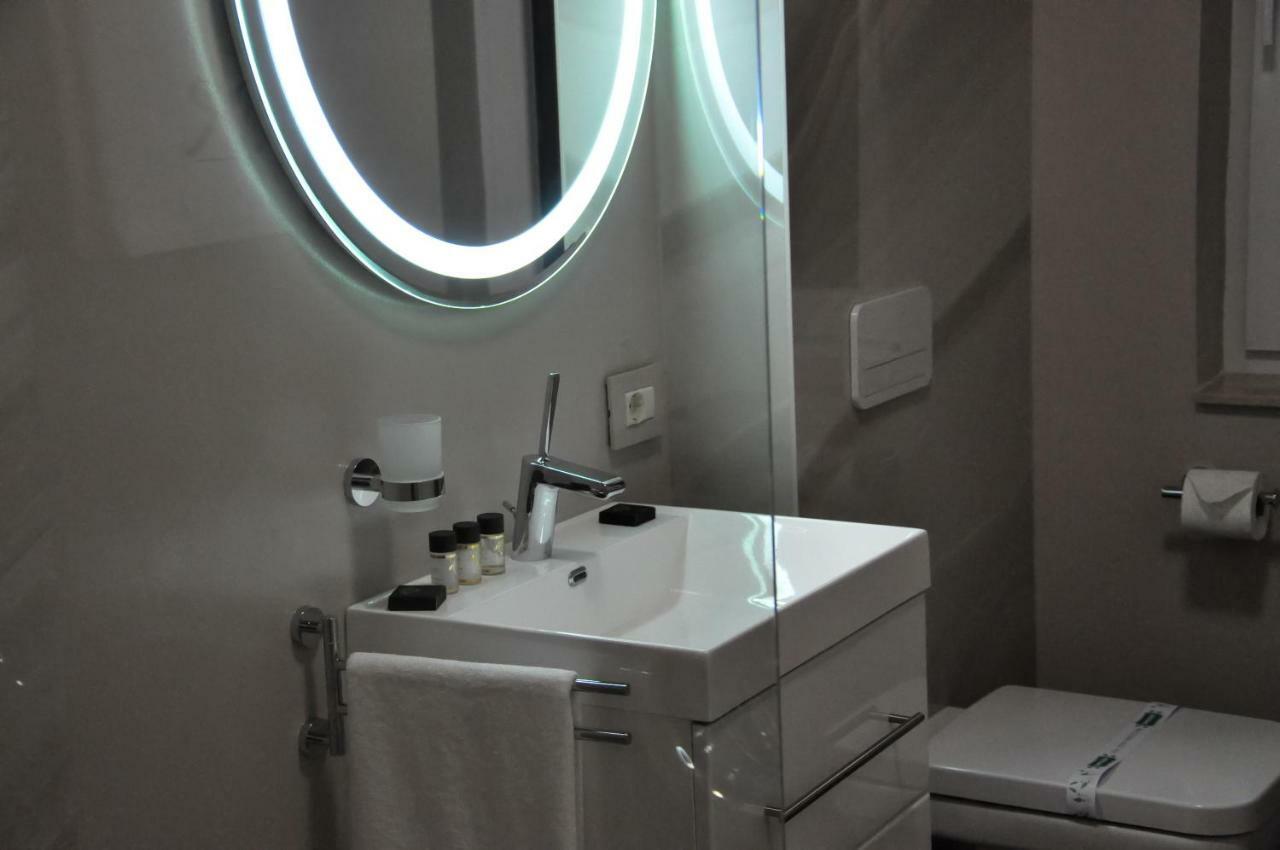 Rubio Residence - Accmonia Luxury Apartment 阿拉德 外观 照片